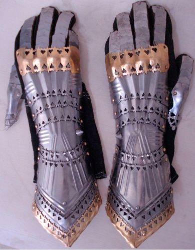 Plain Iron Leather Medieval Warrior Gloves, Size : Standard