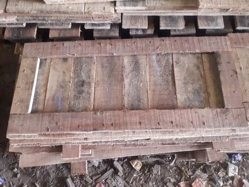 Brown Rectangular Four Way Wooden Pallet, For Industrial Use, Entry Type : 4-Way