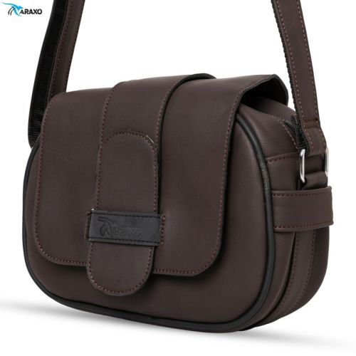 Rexine Plain Ladies Sling Bag, Technics : Machine Made