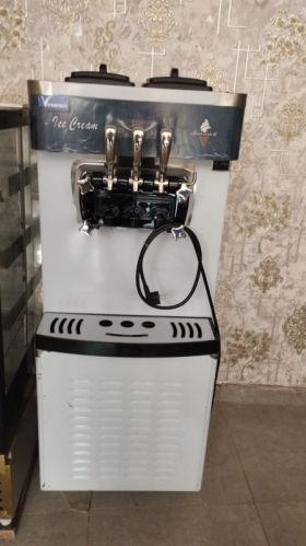 Ideal D24 Semi Automatic Coffee Machine For Hotel, Cafe, Restaurant