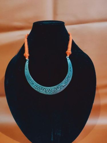 Narayano Arts Polished Silver Haar 45 Gm, Packaging Type : Wooden Box