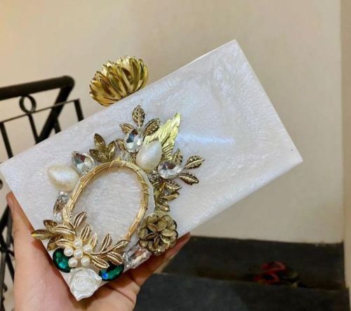 Handmade Resin Clutch Bag, Closure Type : Twist Lock