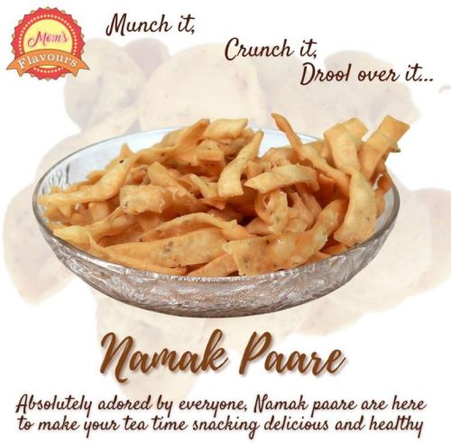 Mom's Flavours Namkeen Namak Pare