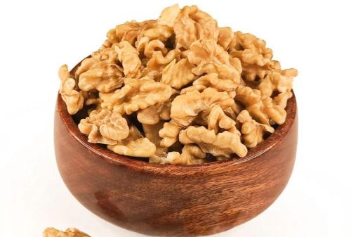 Brown Walnut Kernels, For Human Consumption, Oil, Style : Dried