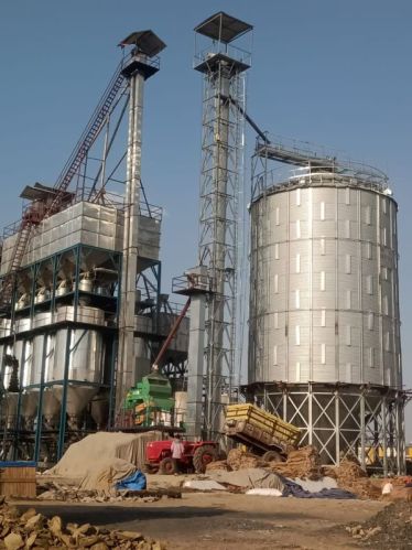 Grey 1000-2000kg Polished Paddy Storage Silo