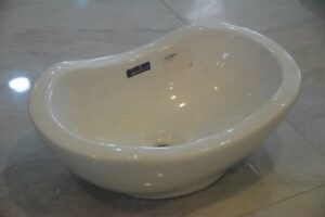 Titan Table Top Wash Basin, Size : Multisize