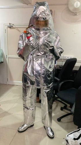 Signature Aluminized Fire Proximity Suit, For Industrial, Closing Type : Non Zipper