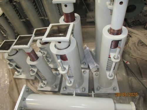 Spring Hangers, For Automobile