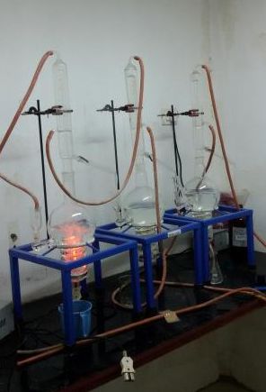 Glass Distillation With Automatic Water Level Cut Off