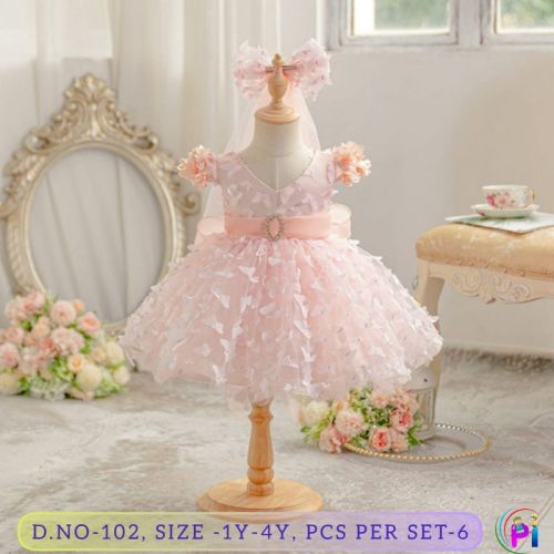 Princess Girls Party Wear Frock, Technics : Machine Made