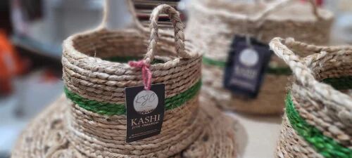 Handmade Jute Basket, For Home Decor, Gifting, Feature : Superior Finish, Re-usability, Easy To Carry