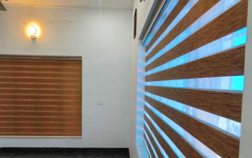 Synthetic polister Zebra Blinds