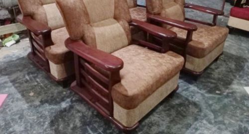 Spray Assam Teak Printed Charlie Sofa Set 3+1+1, For 01, Feature : Stylish, Quality Tested