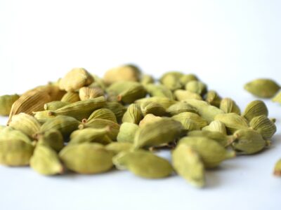 Premium Quality Cardamom - Aromatic Spice For Culinary Creations, Bulk Orders Available At Wholesale