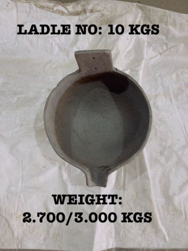 SS Casting Manual Hand Ladle For Industrial Use