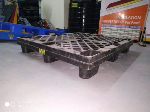 Black Rectangular Plastic Export Cargo Pallets, Entry Type : Four Way