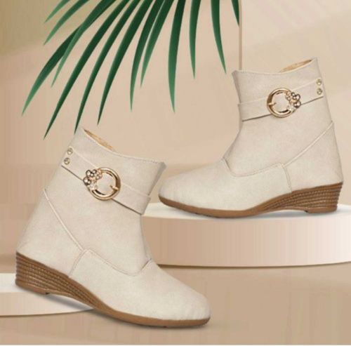 Plain Ladies Leather Boot, Size : UK/India 4 - UK/India 8