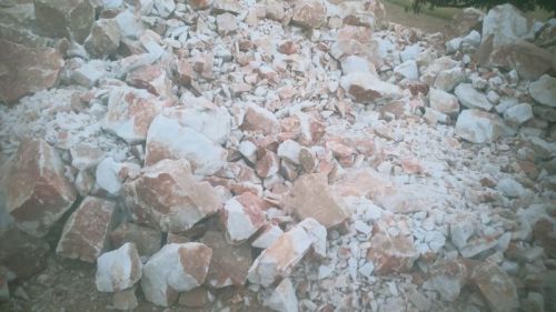 Quartz lump, Form : Solid