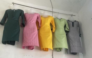 Ryon 110 Grm Ladies Fancy Kurtis, Length : 44