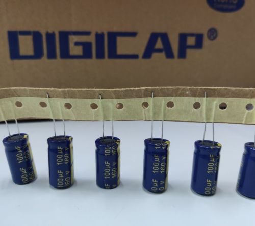 100 MFD - 160 VDC Capacitor, Mounting Type : Through Hole