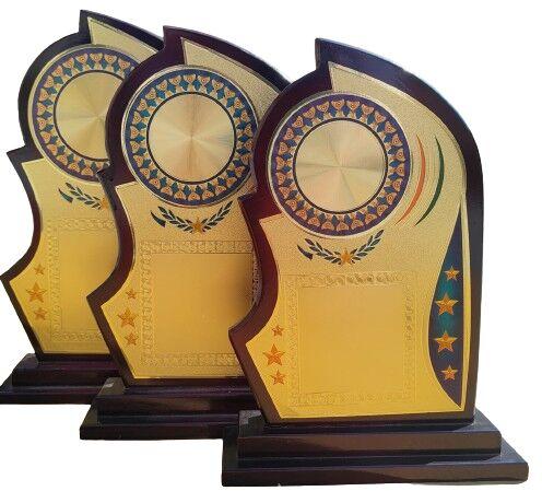 Shnk-599 Wooden Memento, Color : Brown, Golden