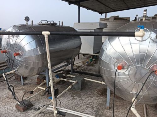 Mild Steel Hot Water Tank, Brand Name : Max for Industrial