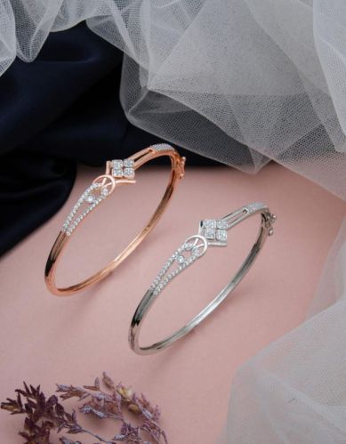 925 Sterling Silver Stunning Diamond Openable Kada