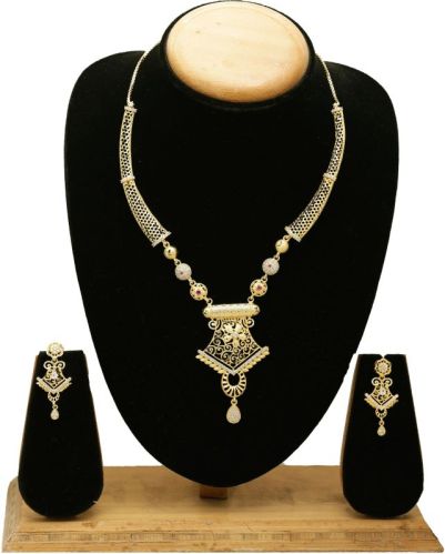 Dainty Elegance Gold Plated Choker Necklace Set