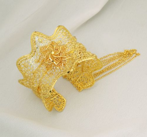Graceful Gold Filigree Cuff With Floral Vines