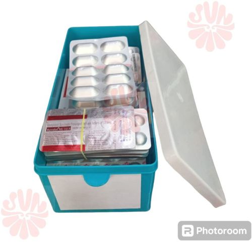 Plain PP Rectangular Medical Plastic Boxes, Packaging Size : 0-5 Ltr