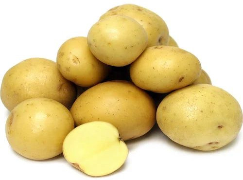 Natural Fresh Pukhraj Potato, Packaging Type : Plastic Bag, Packaging Size : 10 Kg For Human Consumption