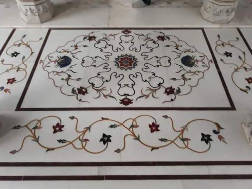Plain Polished Marble Inlay Flooring, Stone Form : INDIA