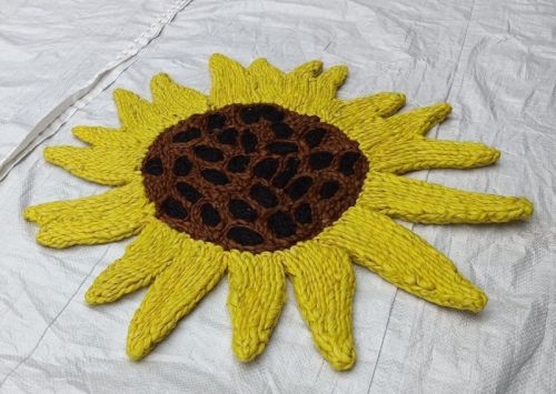 Sunflower Shaped Jute Rugs For Bedroom, Living Room