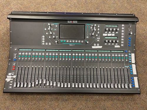 60Hz Electric Allen Heath Sq- 7 Audio Amplifier 12inch, 16inch