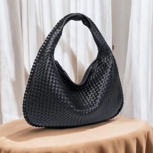 Polished Ladies Leather Handbags, Brand Name : Customize Multisize