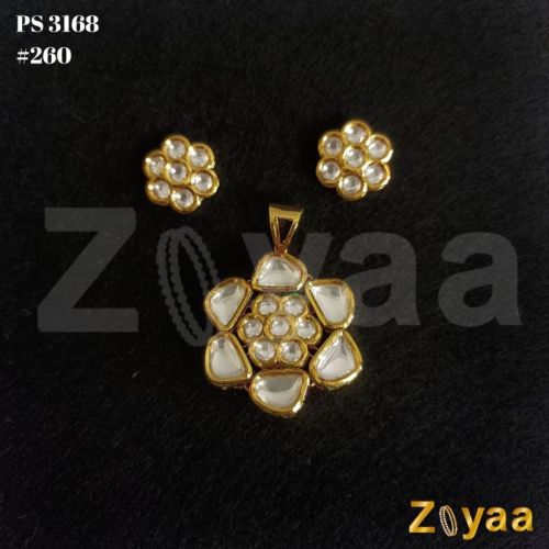 Zoyaa Brass Imitation Kundan Pendant Wedding, Gender : Female
