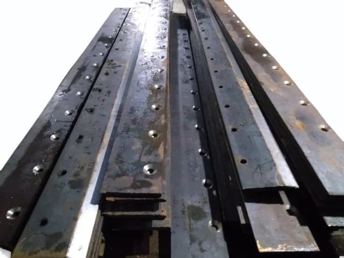 Polished Steel Laser Leveler Blade, Shape : Rectangular