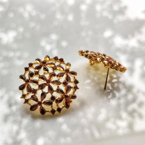 Polished Metal Imitation Stud Earrings, Packaging Type : Velvet Box