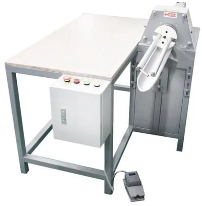 Electric Polished Mild Steel Blanket Rolling Machine, Certification : CE Certified