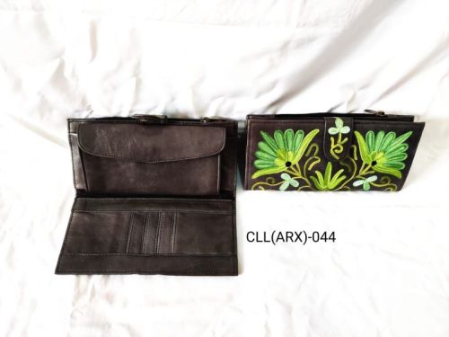 Unpolished Leather Clutch Purse For Daily Usage