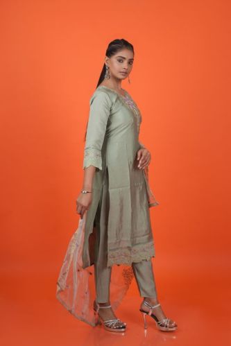 Ladies Green 3 Piece Kurti Set, Packaging Type : Plastic Bag