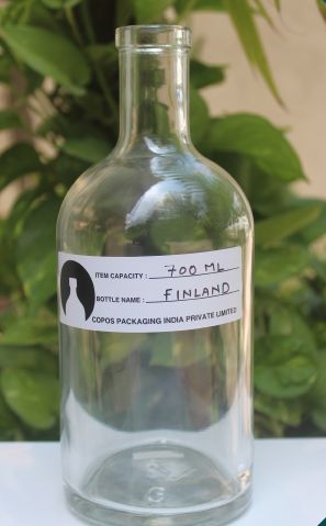 700 Ml Finland Liquor Glass Bottle