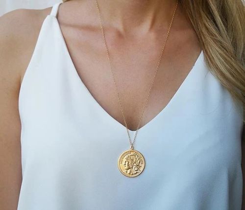 Ladies Gold Medallion, Color : Golden