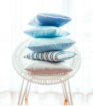 Plain Cotton Pillows, Shape : Square for Hotel, Home, Car