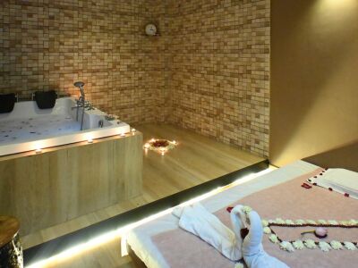 Goregaon Spa Therapy