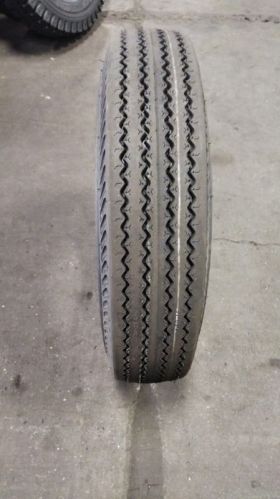 Rubber Light Commercial Vehicle Tyres, Color : Black