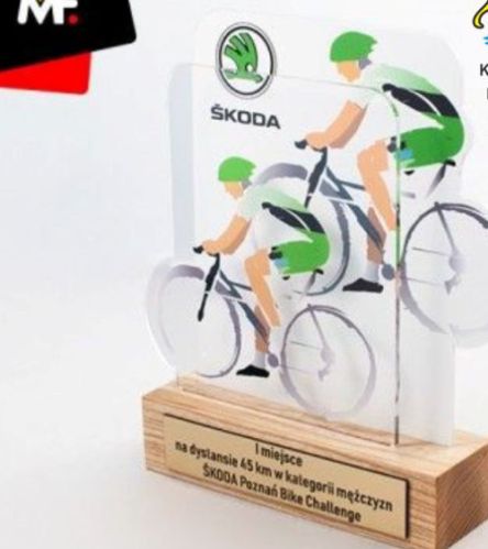 Polished Acrylic Crystal Award, Packaging Type : Fabric Bag