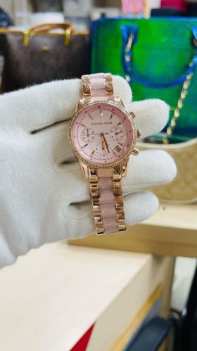 All Straps Mens Wrist Watch, Speciality : Seamless Design, Scratch Proof, Rust Free, Fine Finish, Elegant Attraction