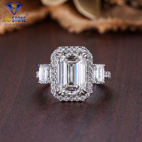 Emerald & Round Cut Diamond White Gold Ring