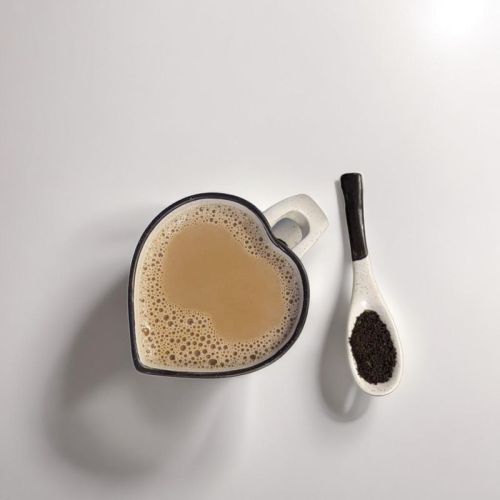 Crocmics Polished Ceramic Plain Heart Shape Mug For Drinkware